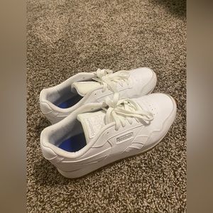 REEBOK CLASSIC HARMAN RUN SNEAKER - WOMEN'S Size 8.5